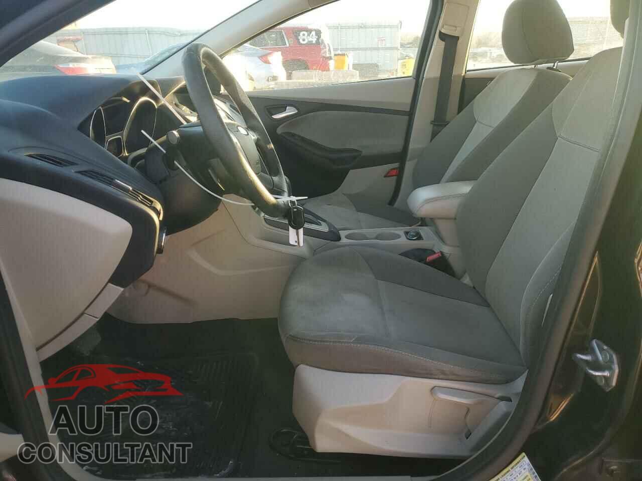 FORD FOCUS 2014 - 1FADP3F27EL245252