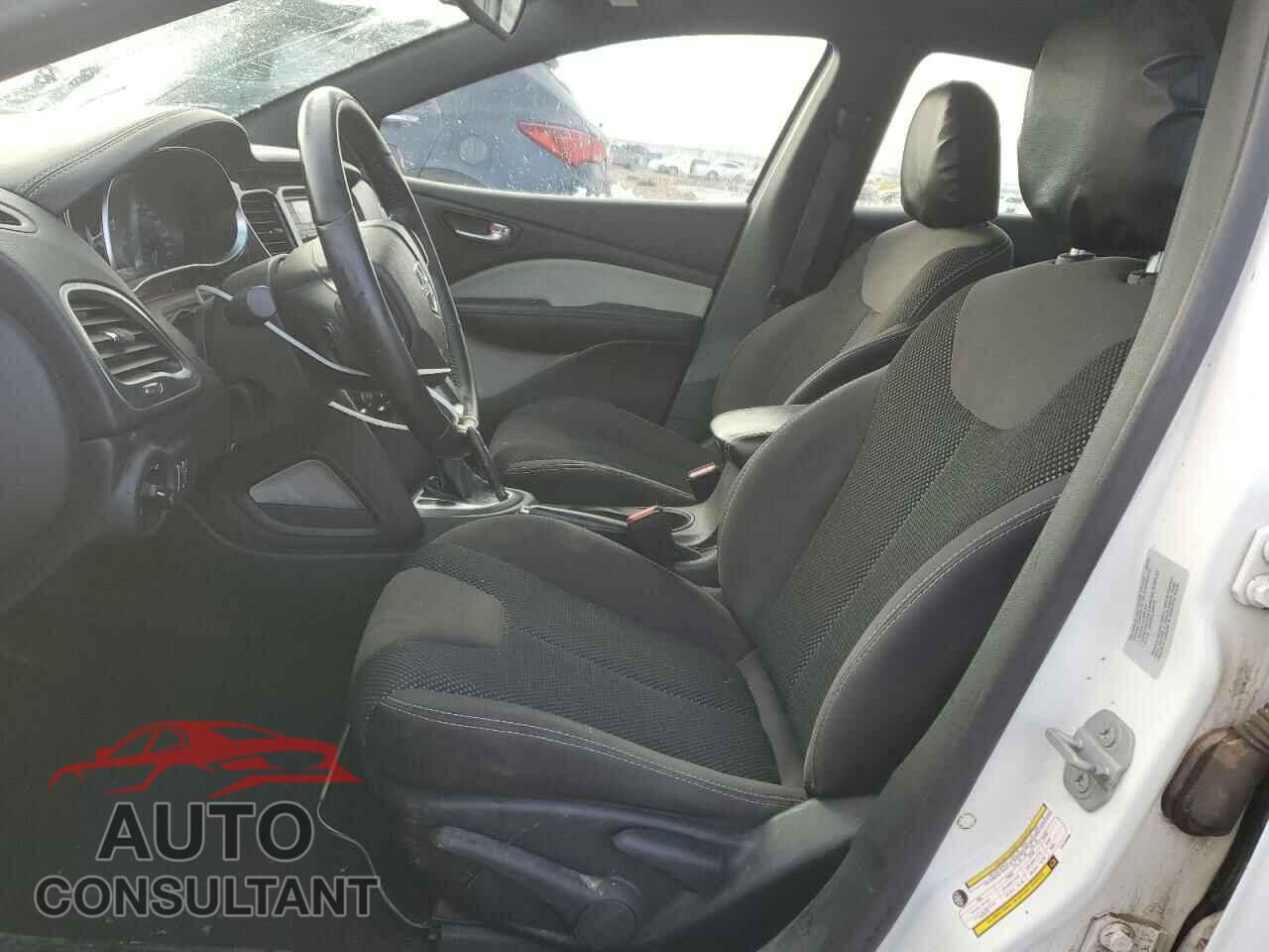 DODGE DART 2015 - 1C3CDFBB8FD128088