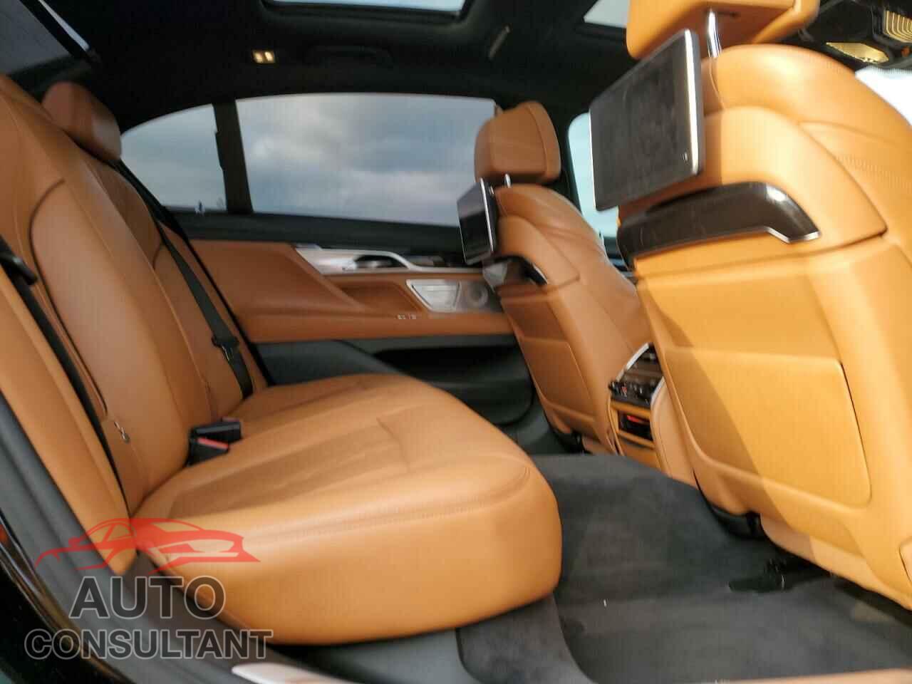 BMW 7 SERIES 2017 - WBA7F0C50HGM21060