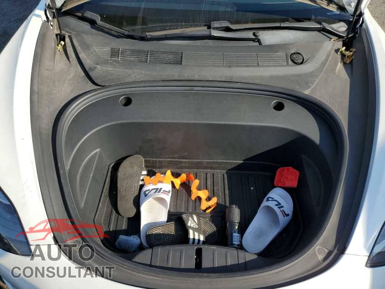 TESLA MODEL 3 2021 - 5YJ3E1EA8MF029615