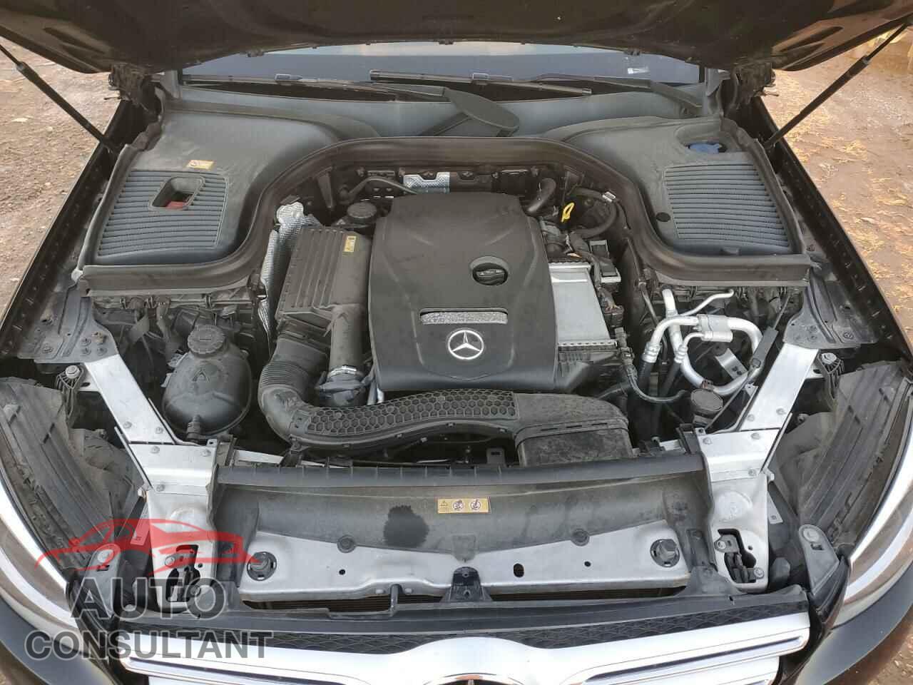MERCEDES-BENZ GLC-CLASS 2016 - WDC0G4KB3GF059496