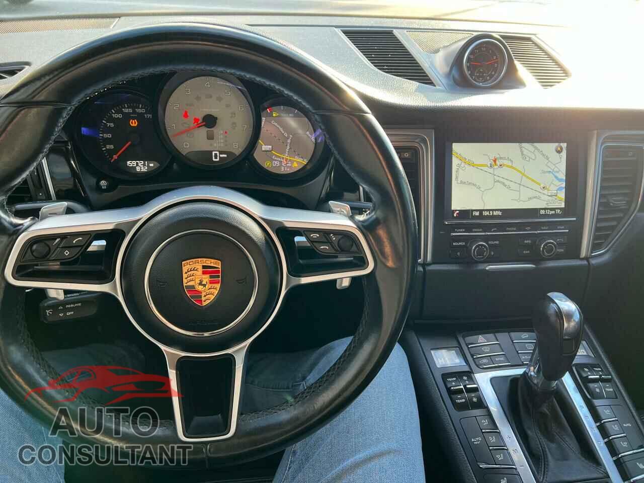 PORSCHE MACAN 2015 - WP1AB2A59FLB50280