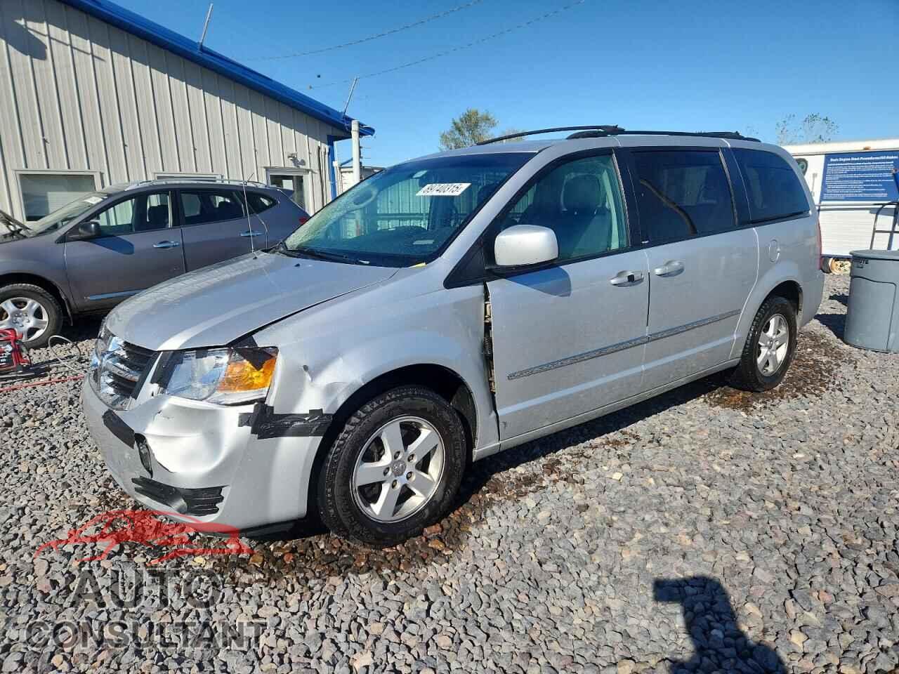 DODGE CARAVAN 2010 - 2D4RN5D11AR482917