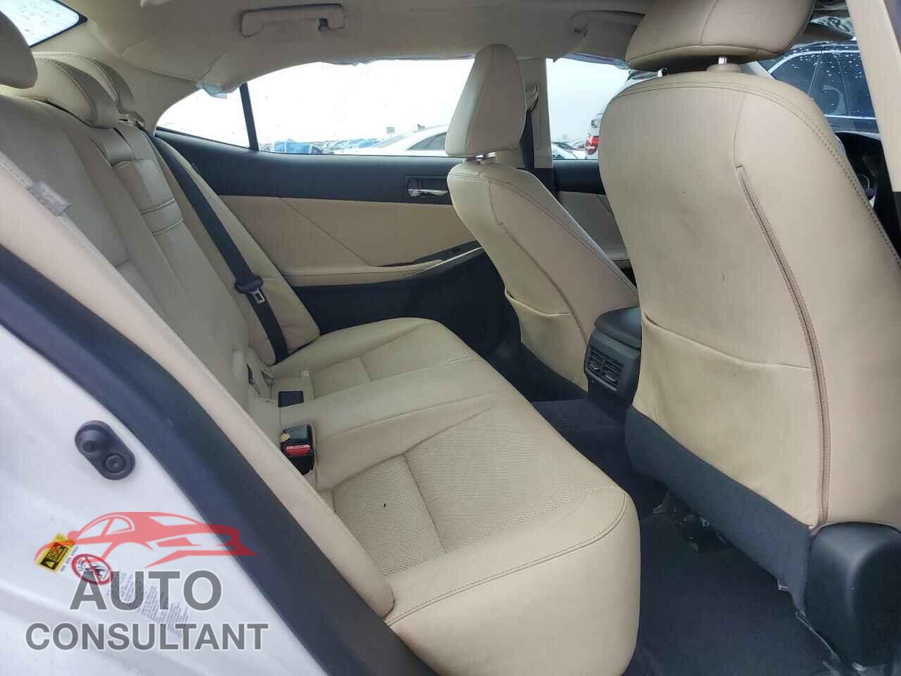 LEXUS IS 2014 - JTHBF1D23E5032670
