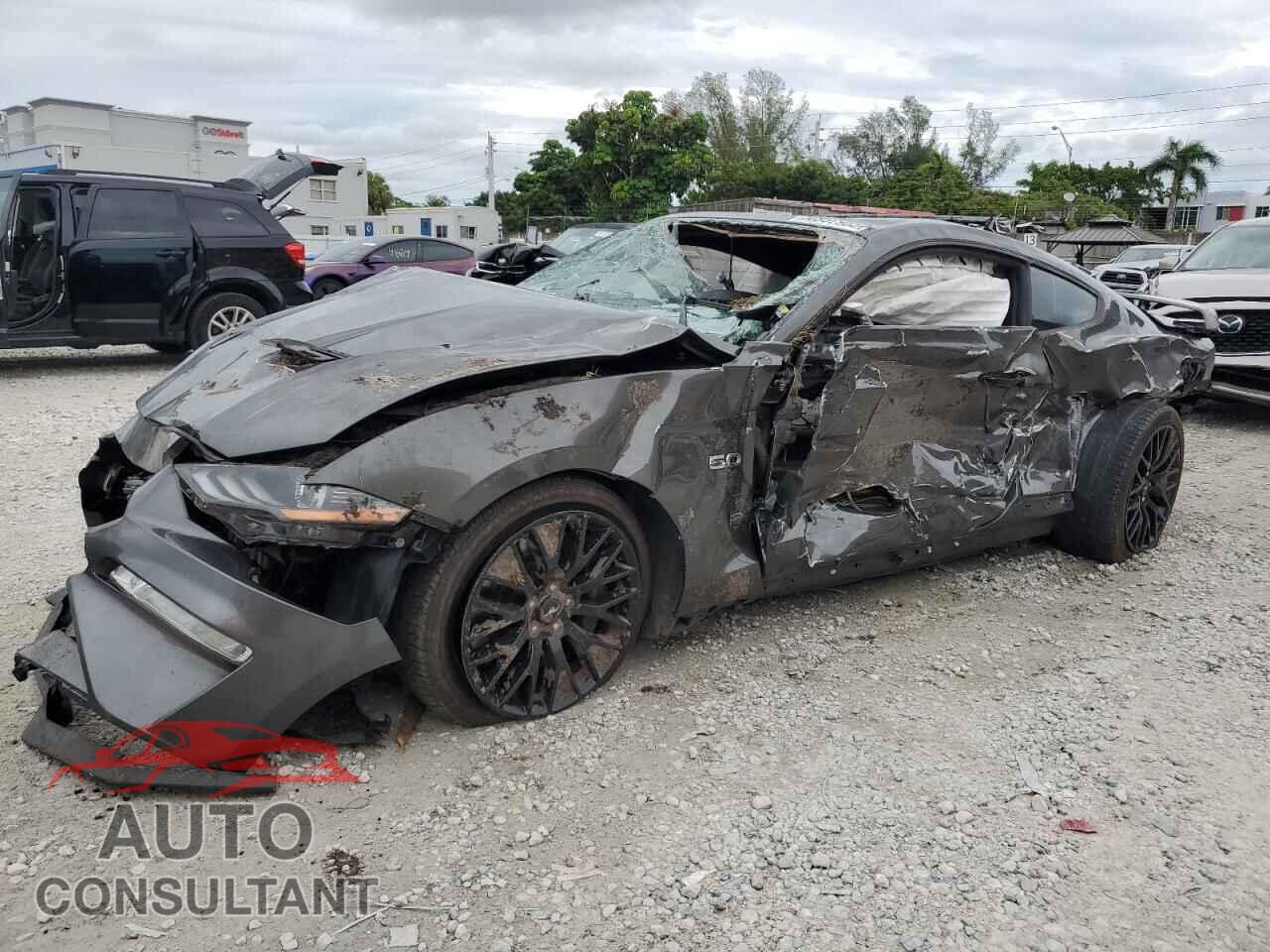 FORD MUSTANG 2018 - 1FA6P8CF0J5116779