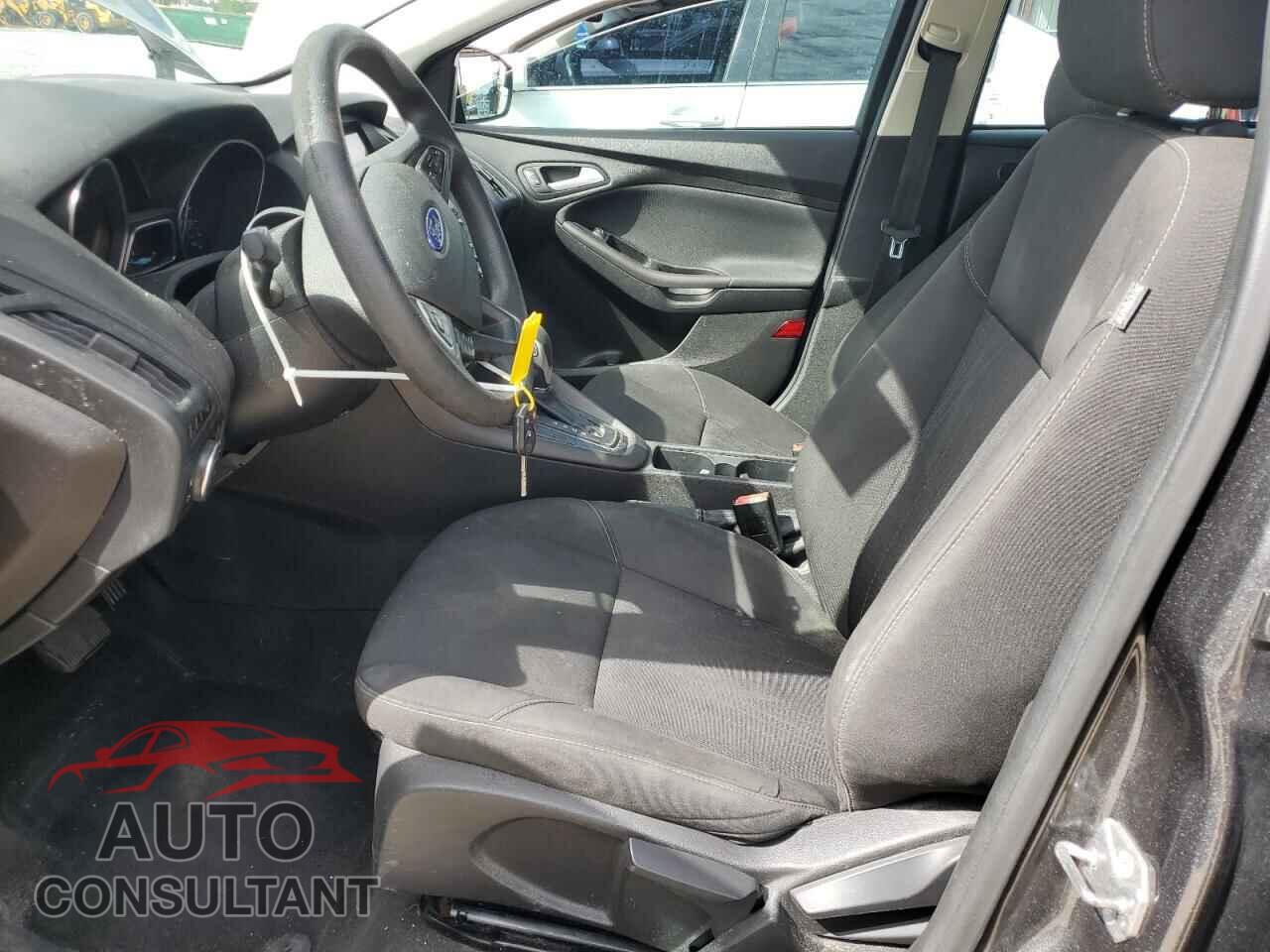 FORD FOCUS 2017 - 1FADP3H29HL289254
