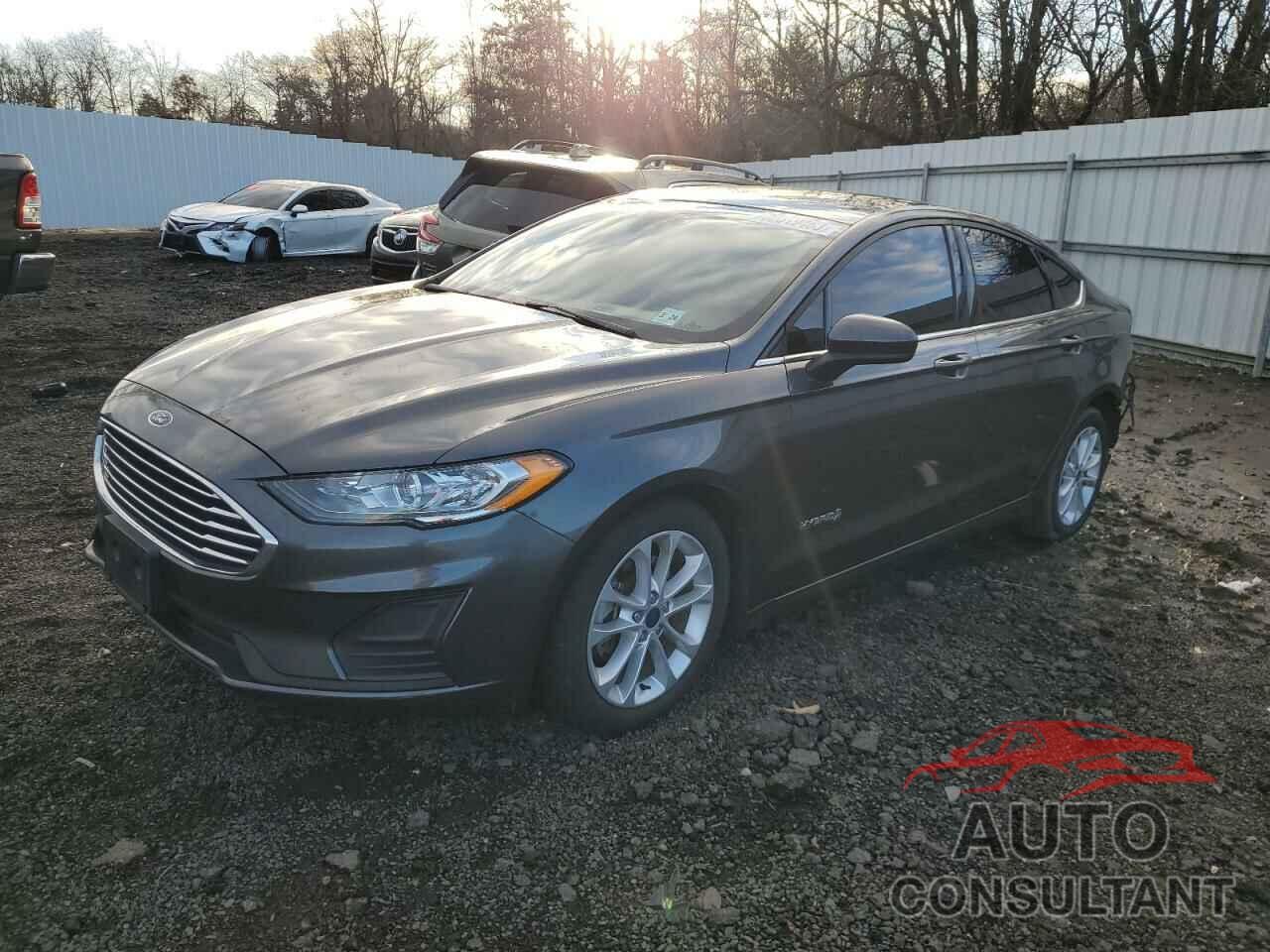 FORD FUSION 2019 - 3FA6P0LUXKR192556