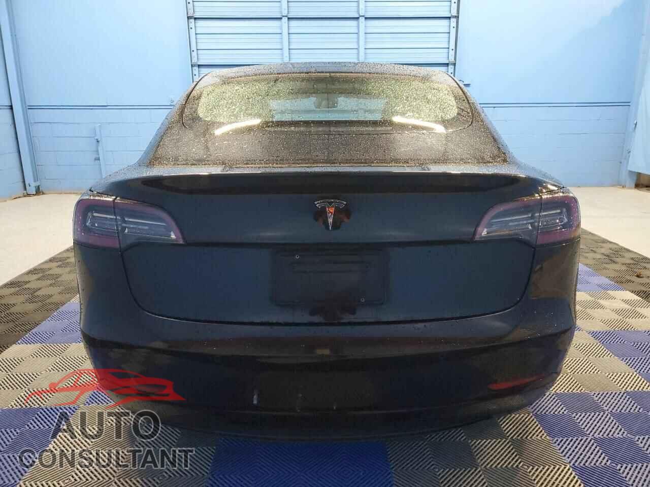 TESLA MODEL 3 2022 - 5YJ3E1EA8NF369056