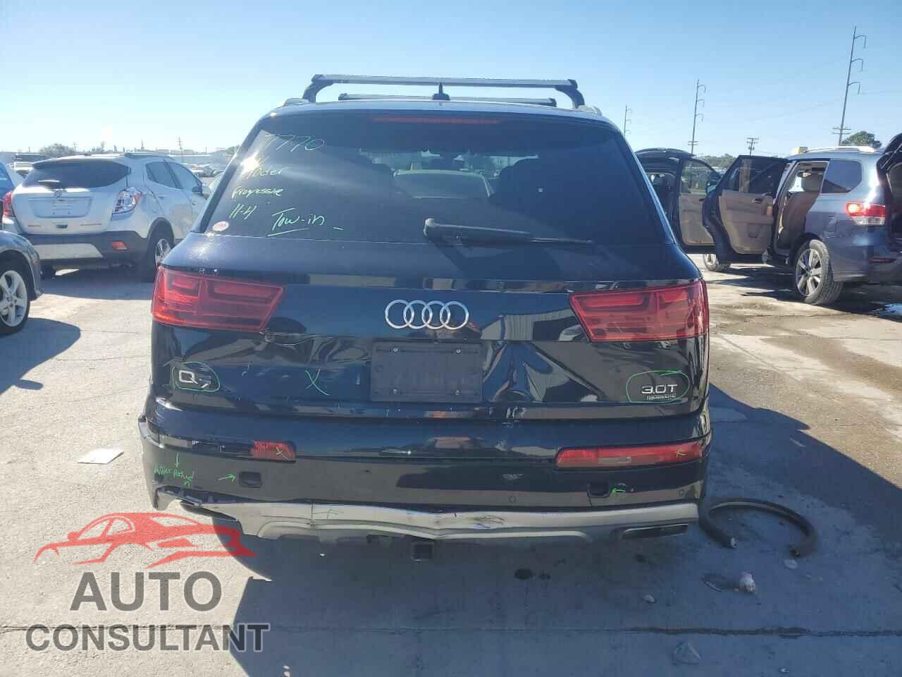 AUDI Q7 2017 - WA1VAAF73HD050001