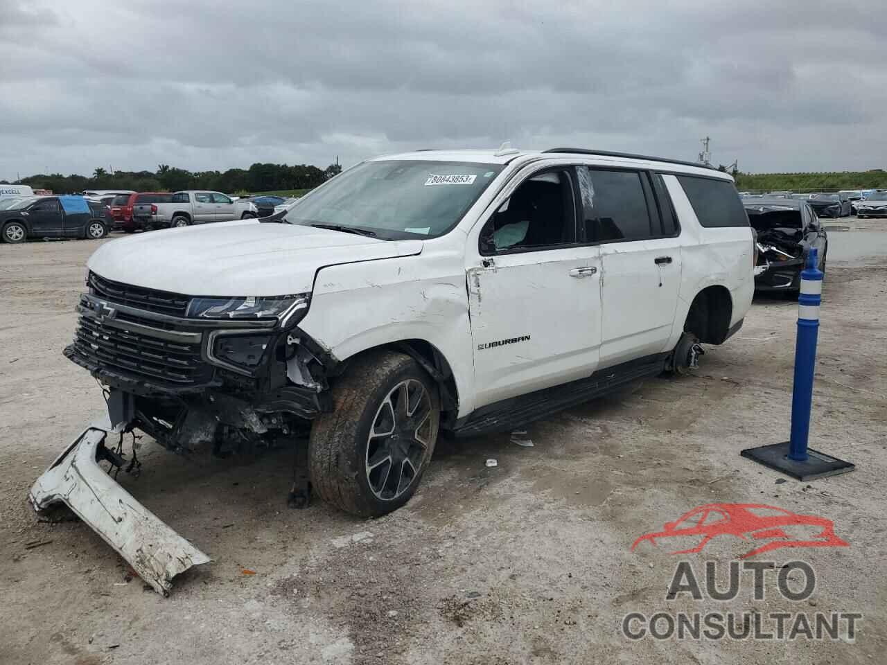 CHEVROLET SUBURBAN 2021 - 1GNSKEKT0MR328597