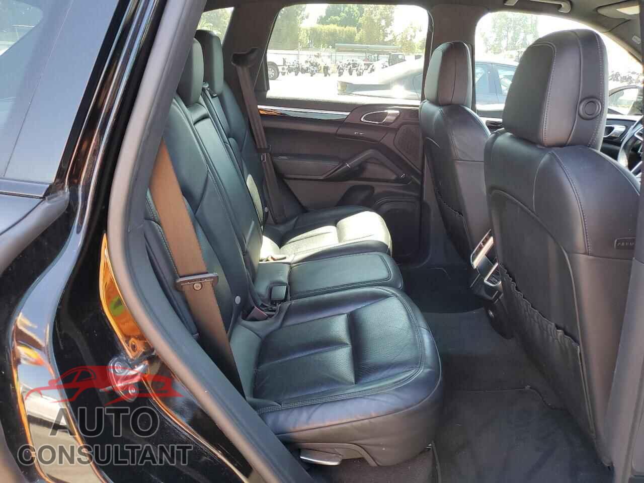 PORSCHE CAYENNE 2016 - WP1AA2A27GLA06494