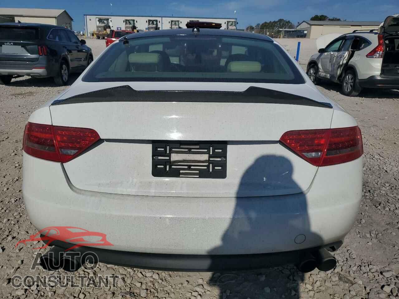 AUDI A5 2011 - WAURFAFR3BA086772