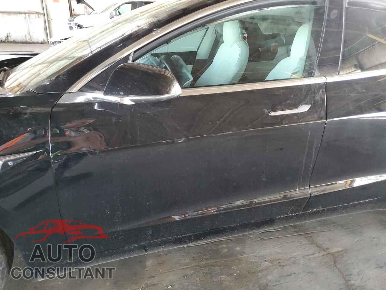TESLA MODEL 3 2018 - 5YJ3E1EA9JF155266