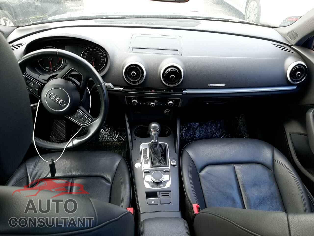 AUDI A3 2018 - WAUAUGFF5J1020587