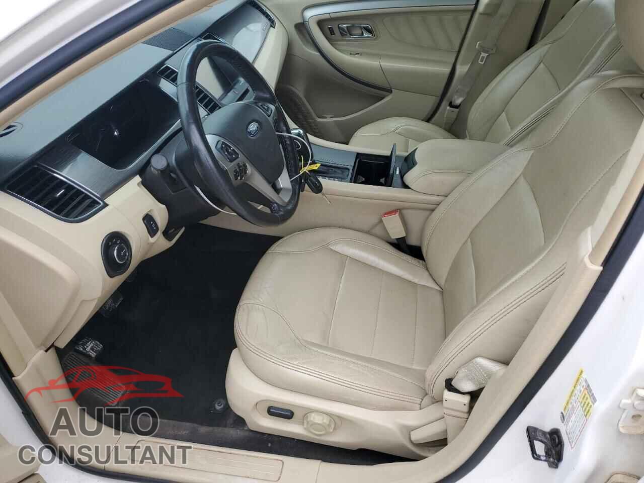 FORD TAURUS 2013 - 1FAHP2E84DG111596