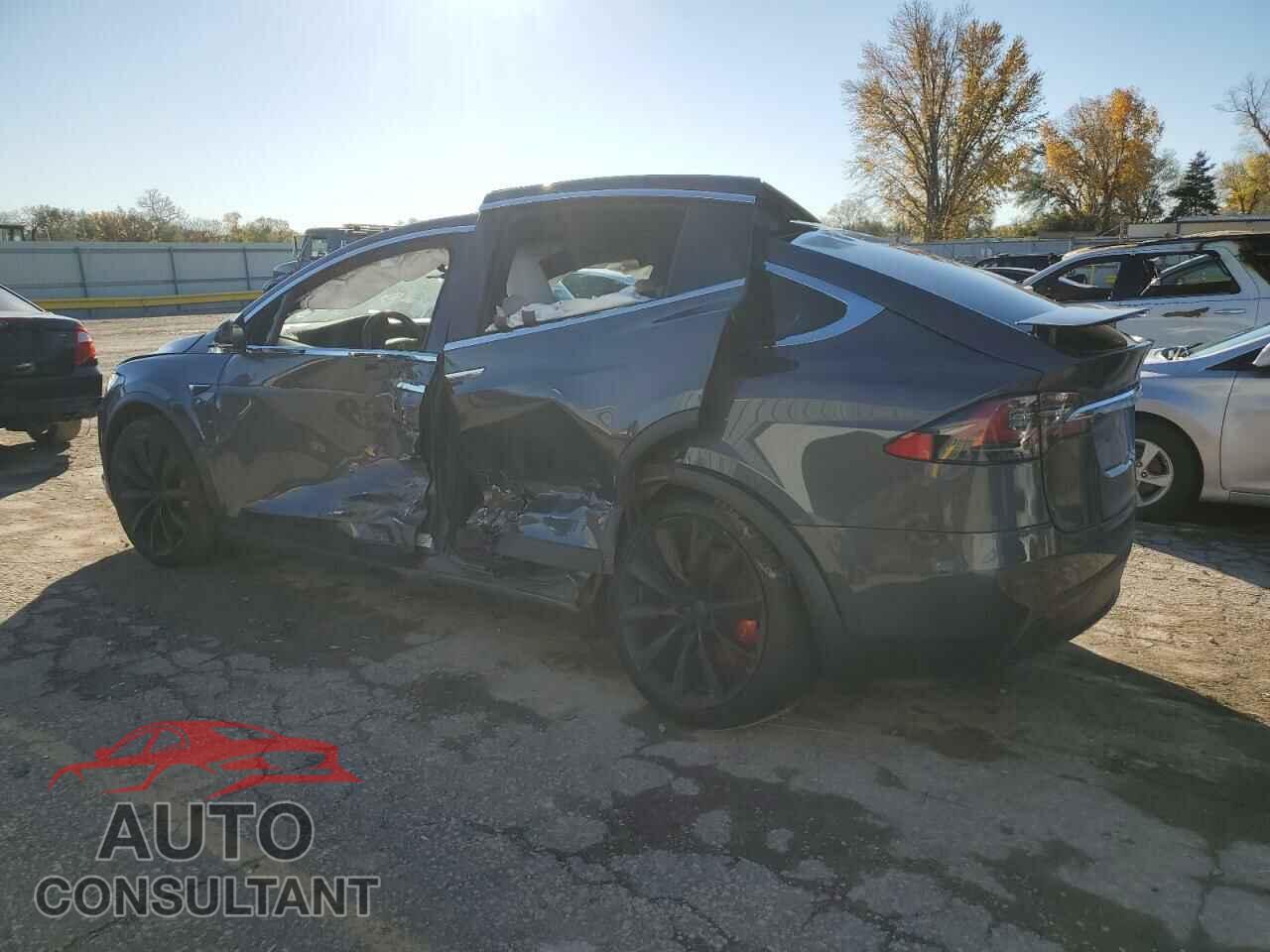 TESLA MODEL X 2021 - 5YJXCBE44MF324718