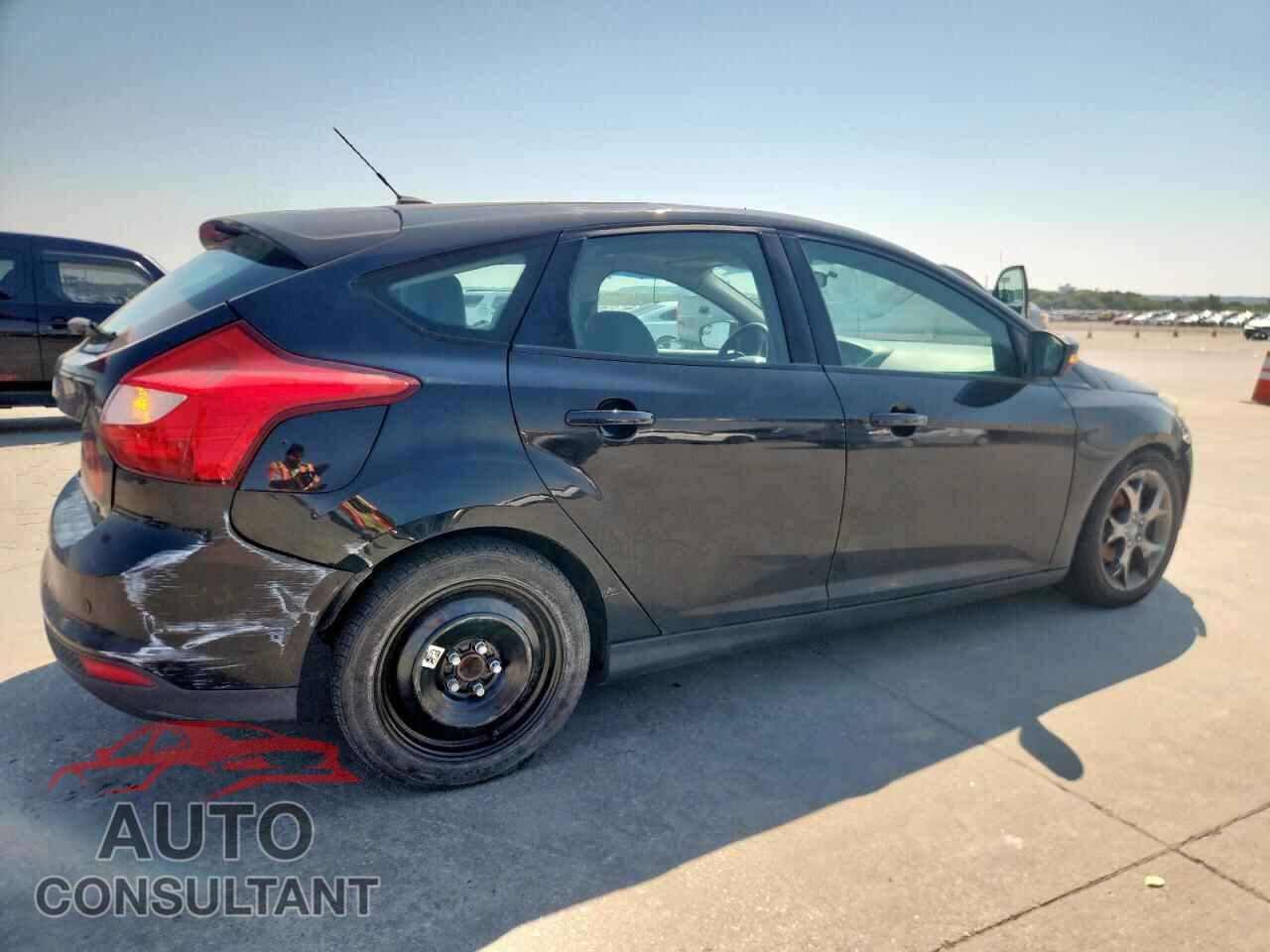 FORD FOCUS 2013 - 1FADP3K22DL111043