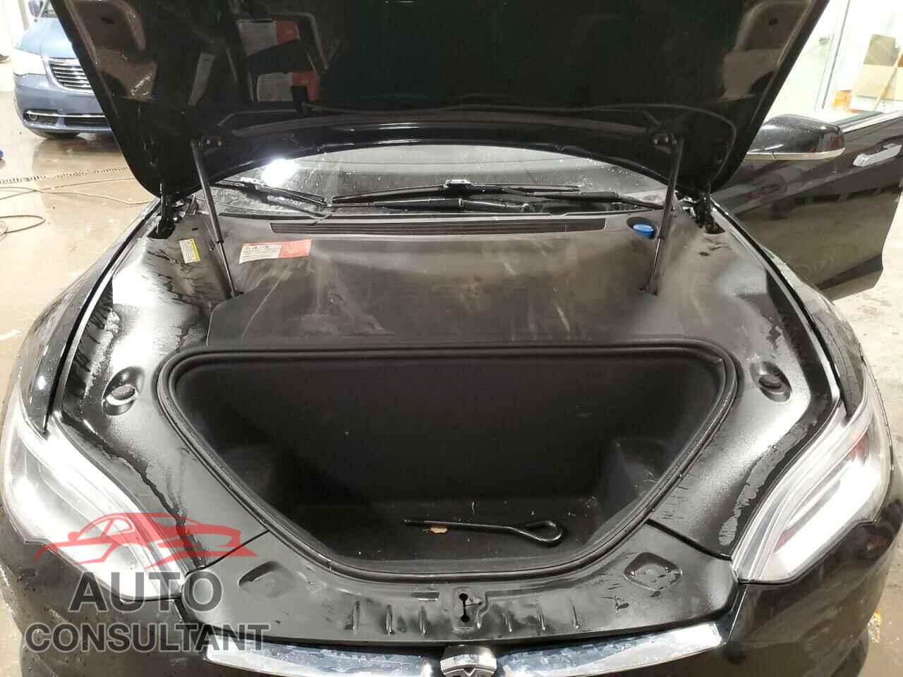 TESLA MODEL S 2016 - 5YJSA1E18GF157378