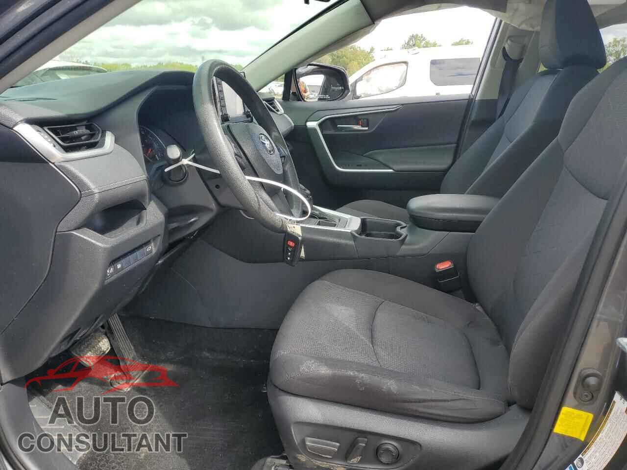 TOYOTA RAV4 2019 - JTMP1RFV5KD041951