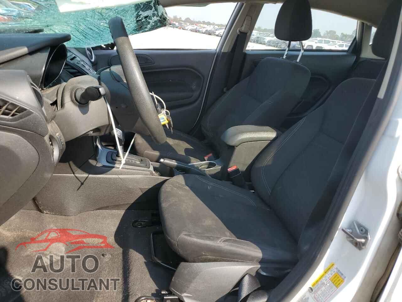 FORD FIESTA 2019 - 3FADP4EJ5KM113566