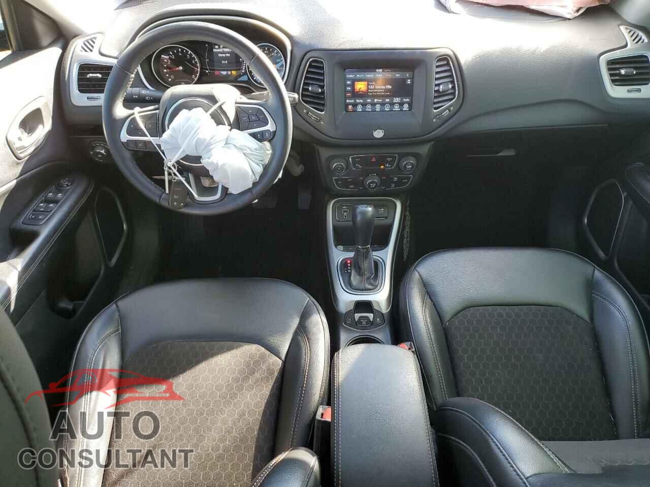 JEEP COMPASS 2020 - 3C4NJCBB9LT241971