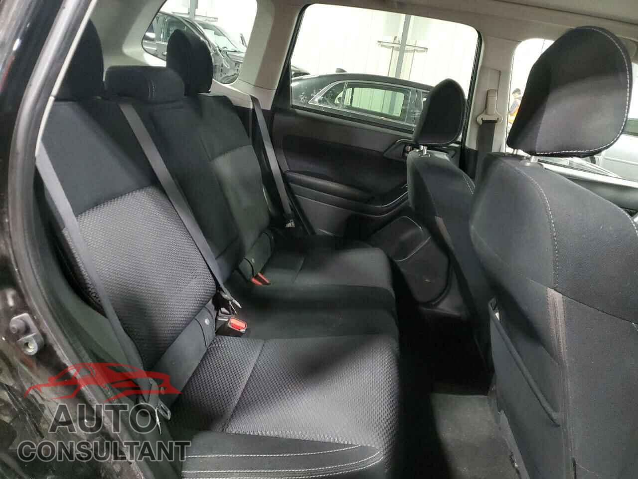 SUBARU FORESTER 2017 - JF2SJAEC0HH561277