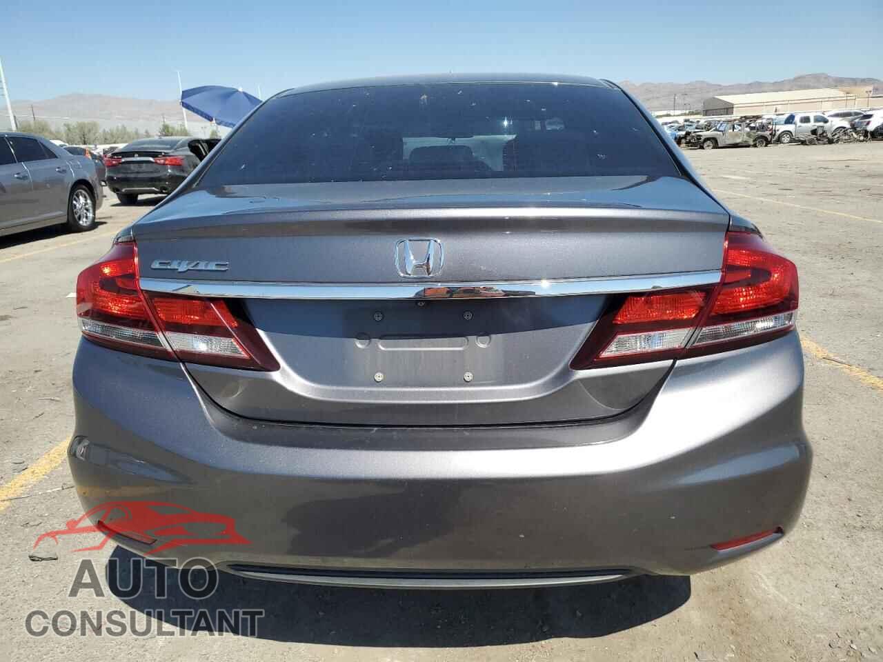 HONDA CIVIC 2015 - 2HGFB2F58FH521606