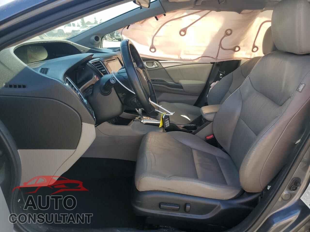 HONDA CIVIC 2015 - 2HGFB2F93FH551602