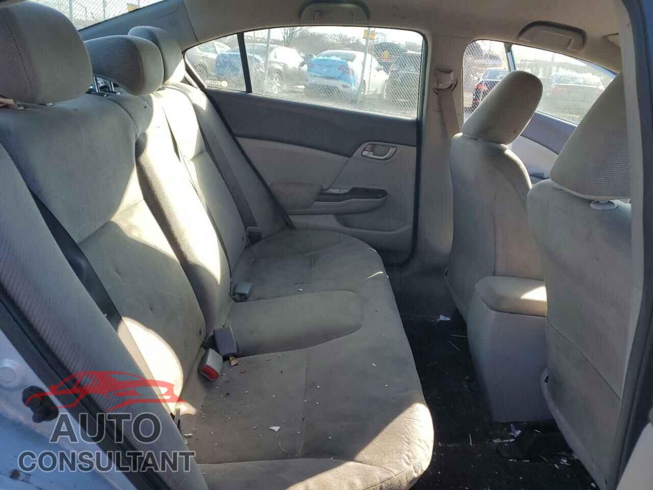 HONDA CIVIC 2012 - 2HGFB2F57CH501620