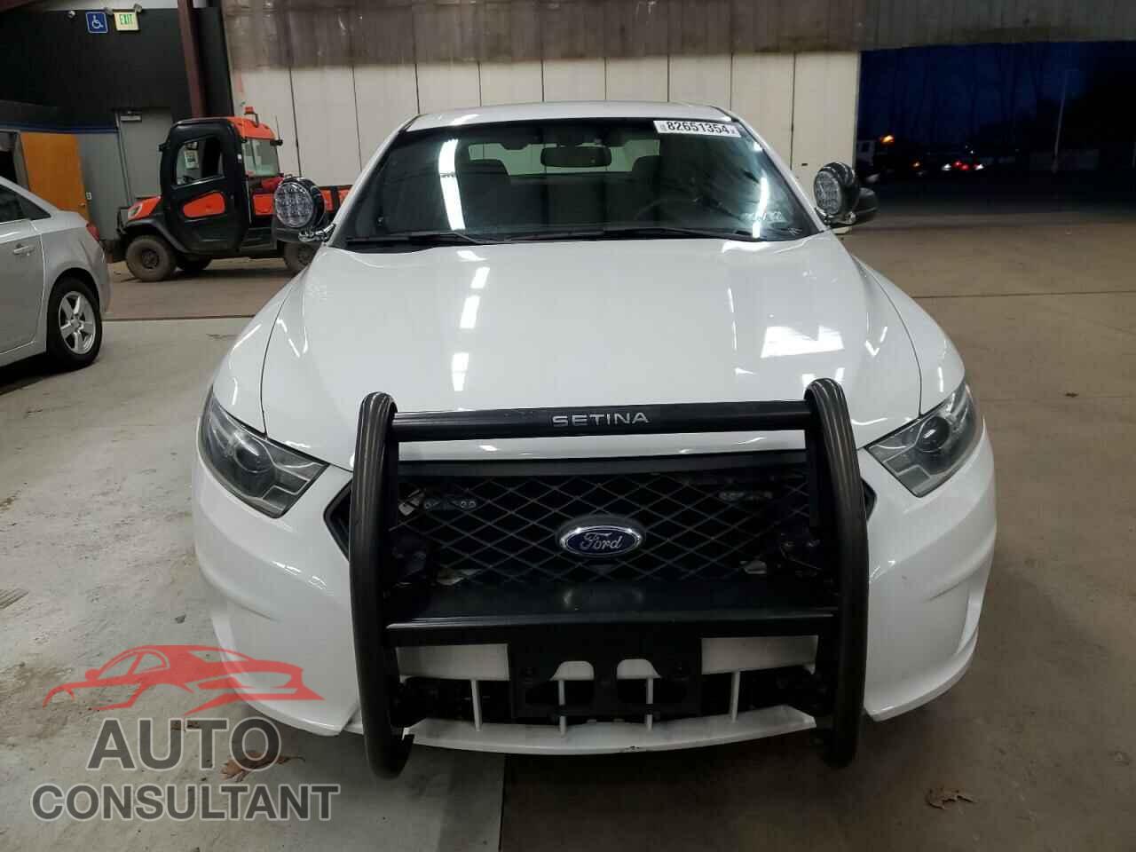 FORD TAURUS 2016 - 1FAHP2MK5GG127016