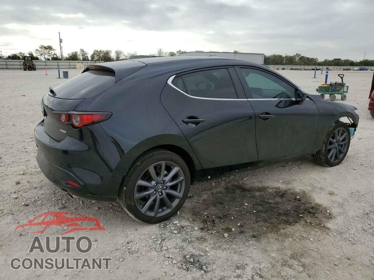 MAZDA 3 2023 - JM1BPALM8P1616381