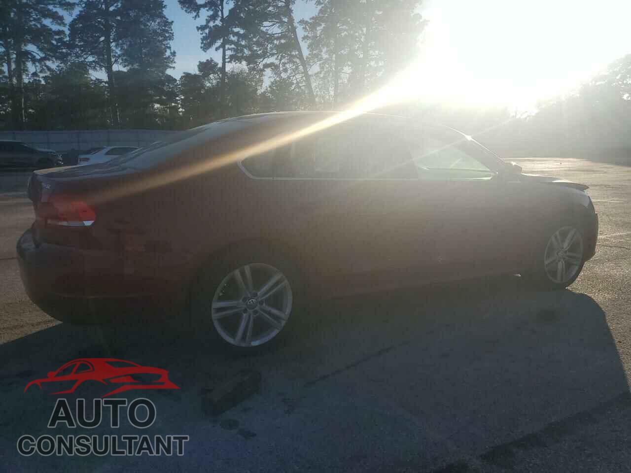 VOLKSWAGEN PASSAT 2015 - 1VWBV7A36FC050305