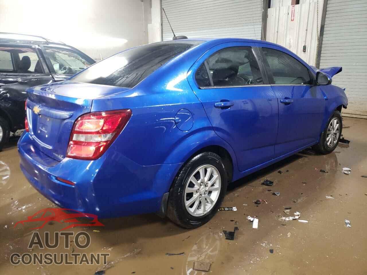 CHEVROLET SONIC 2018 - 1G1JD5SH0J4131893