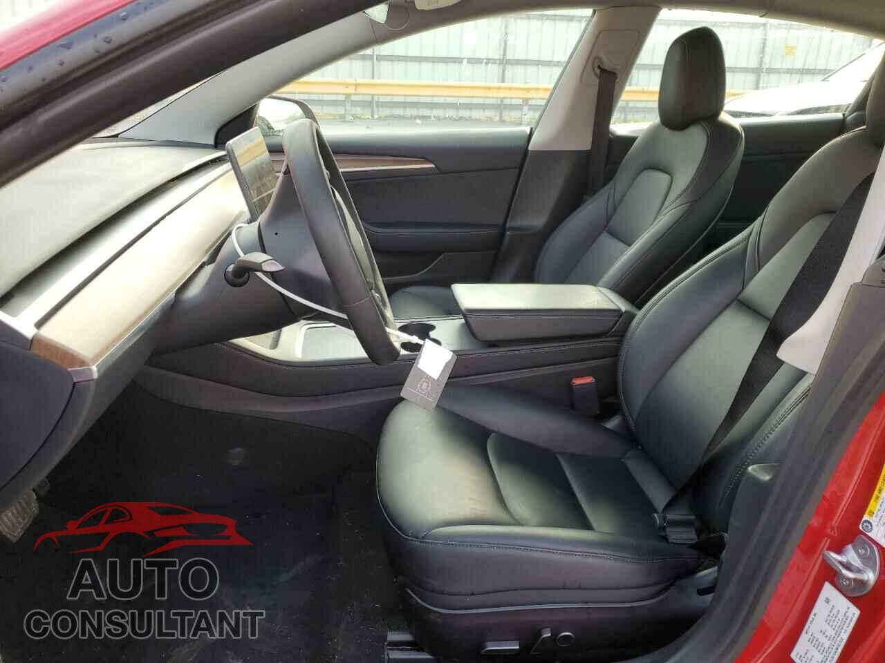 TESLA MODEL 3 2021 - 5YJ3E1EA5MF027532