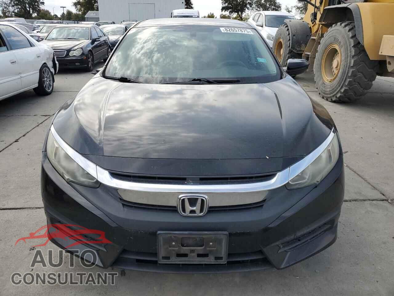HONDA CIVIC 2018 - 2HGFC2F59JH607738