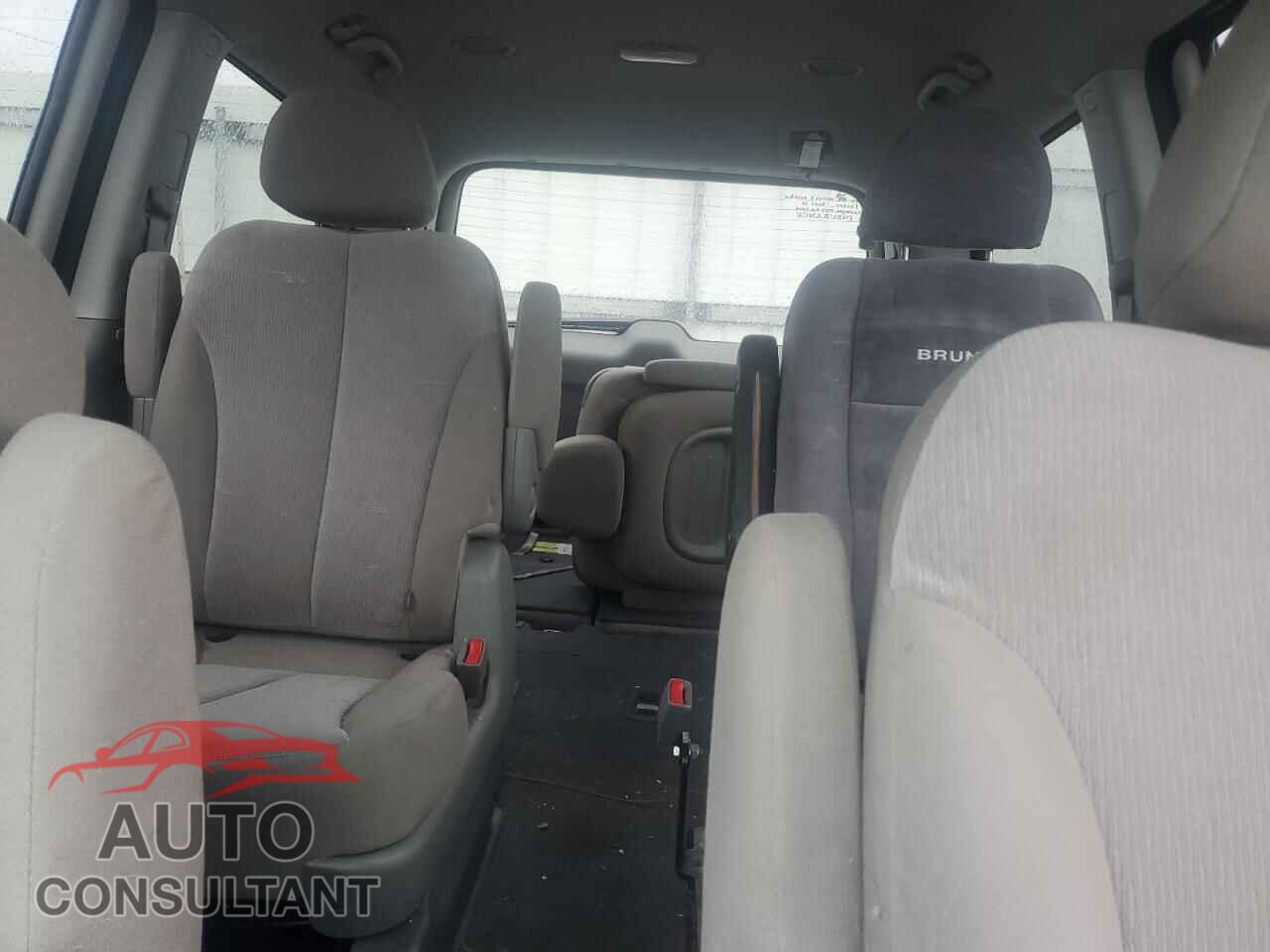 KIA All Models 2011 - KNDMG4C7XB6378064