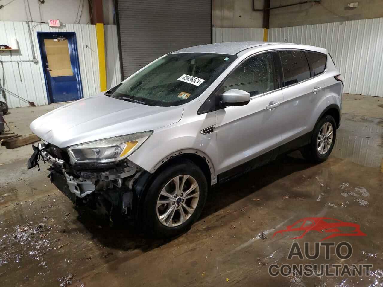 FORD ESCAPE 2017 - 1FMCU9GD4HUC16271