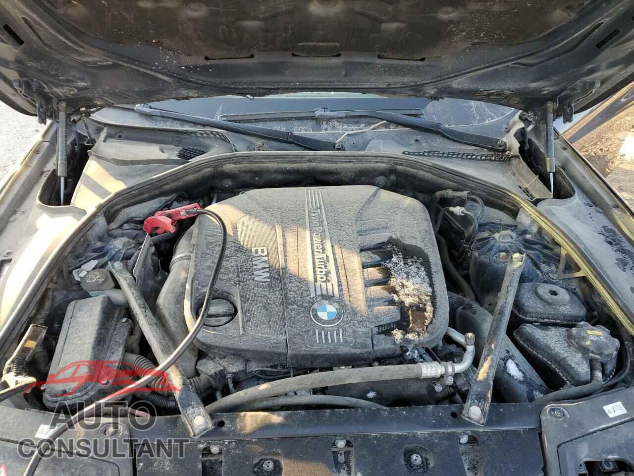 BMW 5 SERIES 2014 - WBAFV3C5XED686047
