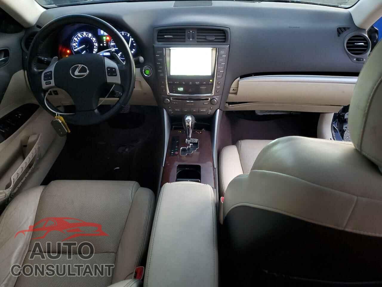 LEXUS IS 2012 - JTHCF5C28C5053993