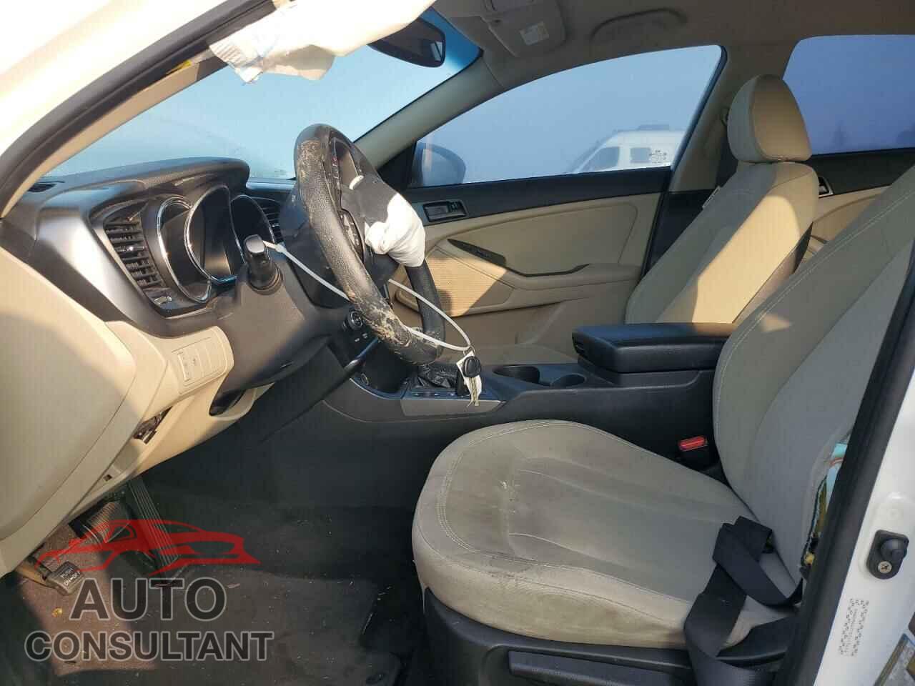KIA OPTIMA 2011 - KNAGM4A77B5117616