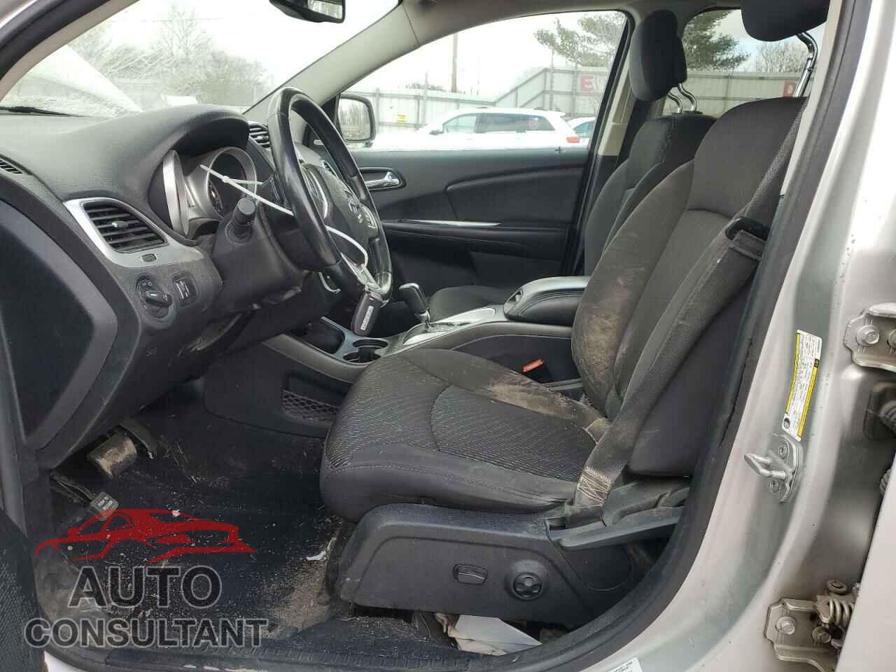 DODGE JOURNEY 2013 - 3C4PDCBG5DT563830