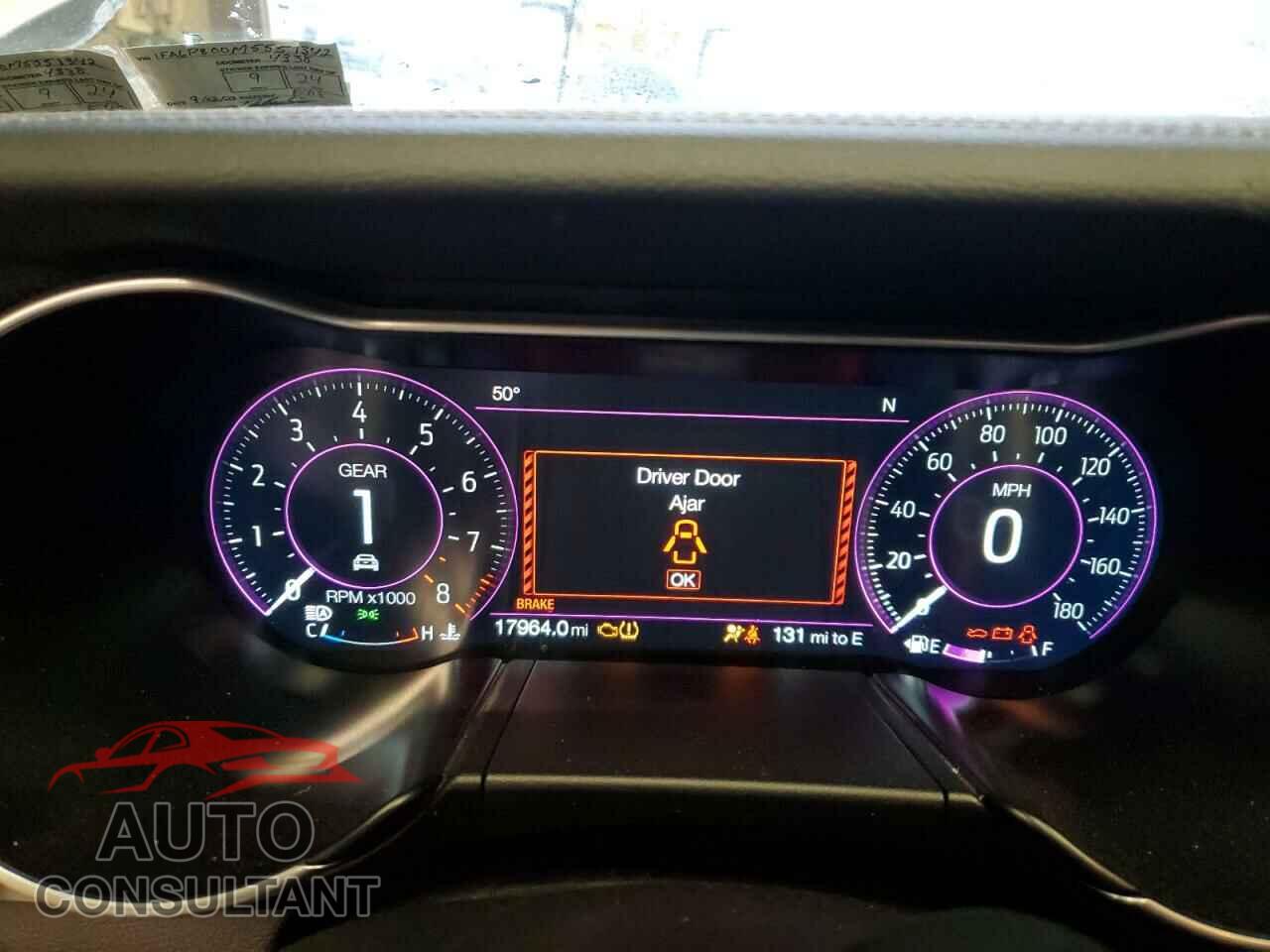 FORD MUSTANG 2021 - 1FA6P8R00M5551342