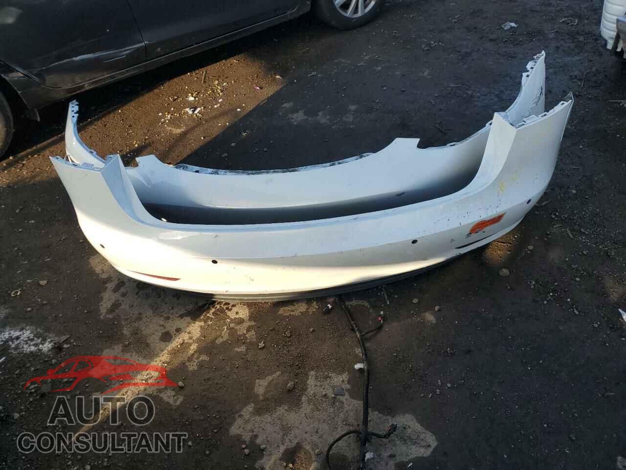 TESLA MODEL 3 2019 - 5YJ3E1EB1KF511882