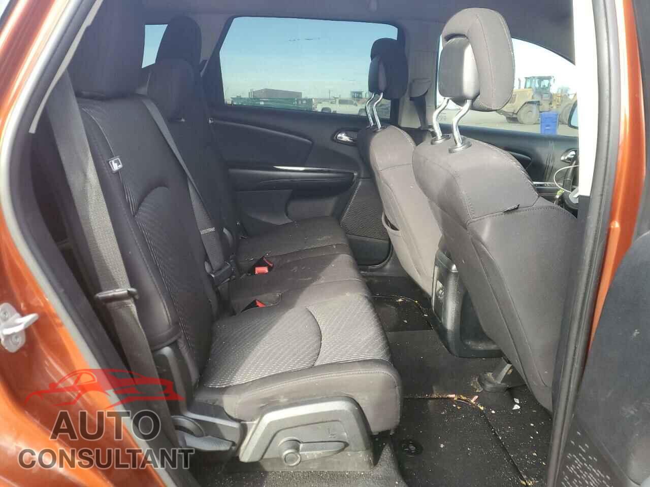 DODGE JOURNEY 2013 - 3C4PDCBB4DT517877