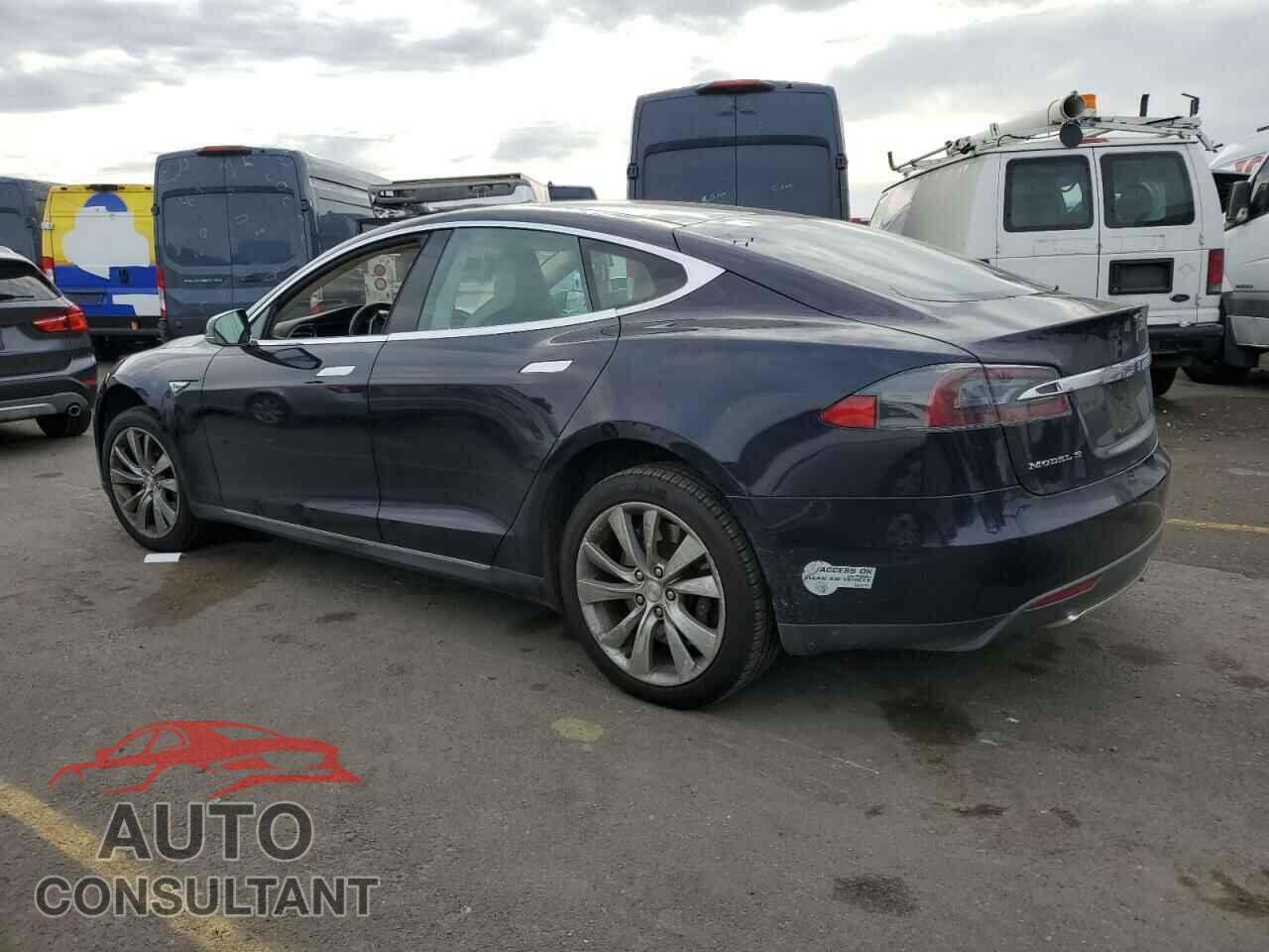 TESLA MODEL S 2013 - 5YJSA1CP8DFP21128