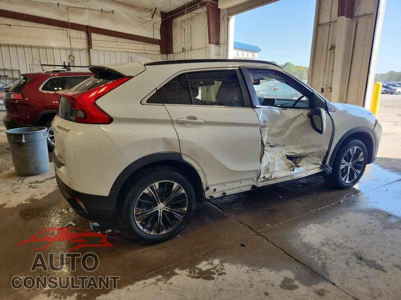 MITSUBISHI ECLIPSE 2018 - JA4AT5AA7JZ038056