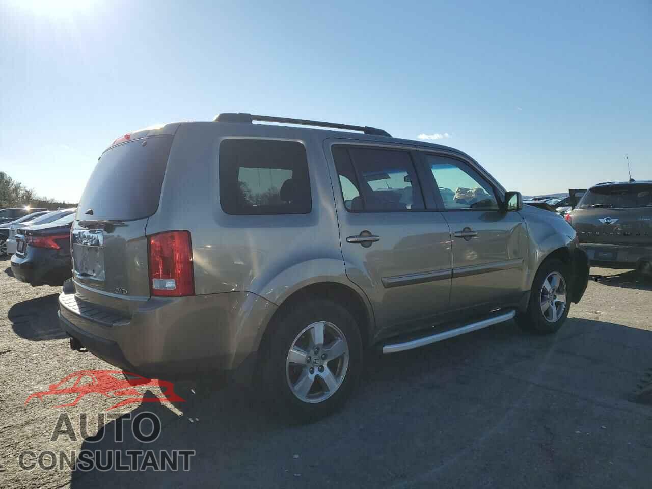 HONDA PILOT 2010 - 5FNYF4H47AB016392