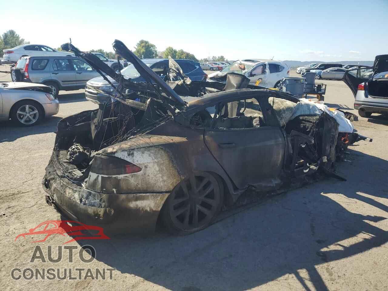 TESLA MODEL S 2021 - 5YJSA1E54MF455294