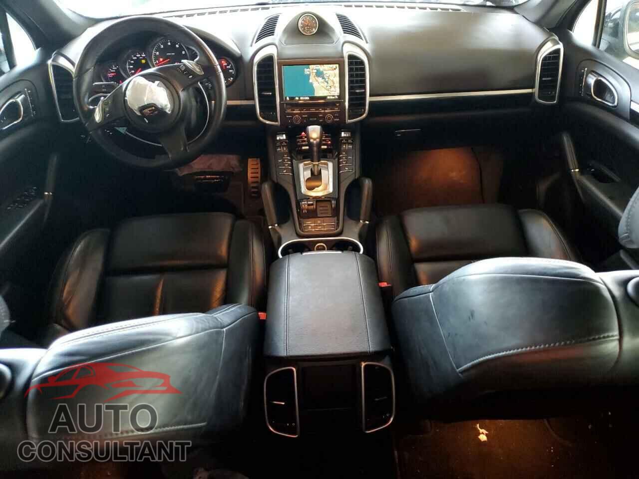 PORSCHE CAYENNE 2013 - WP1AA2A2XDLA03536