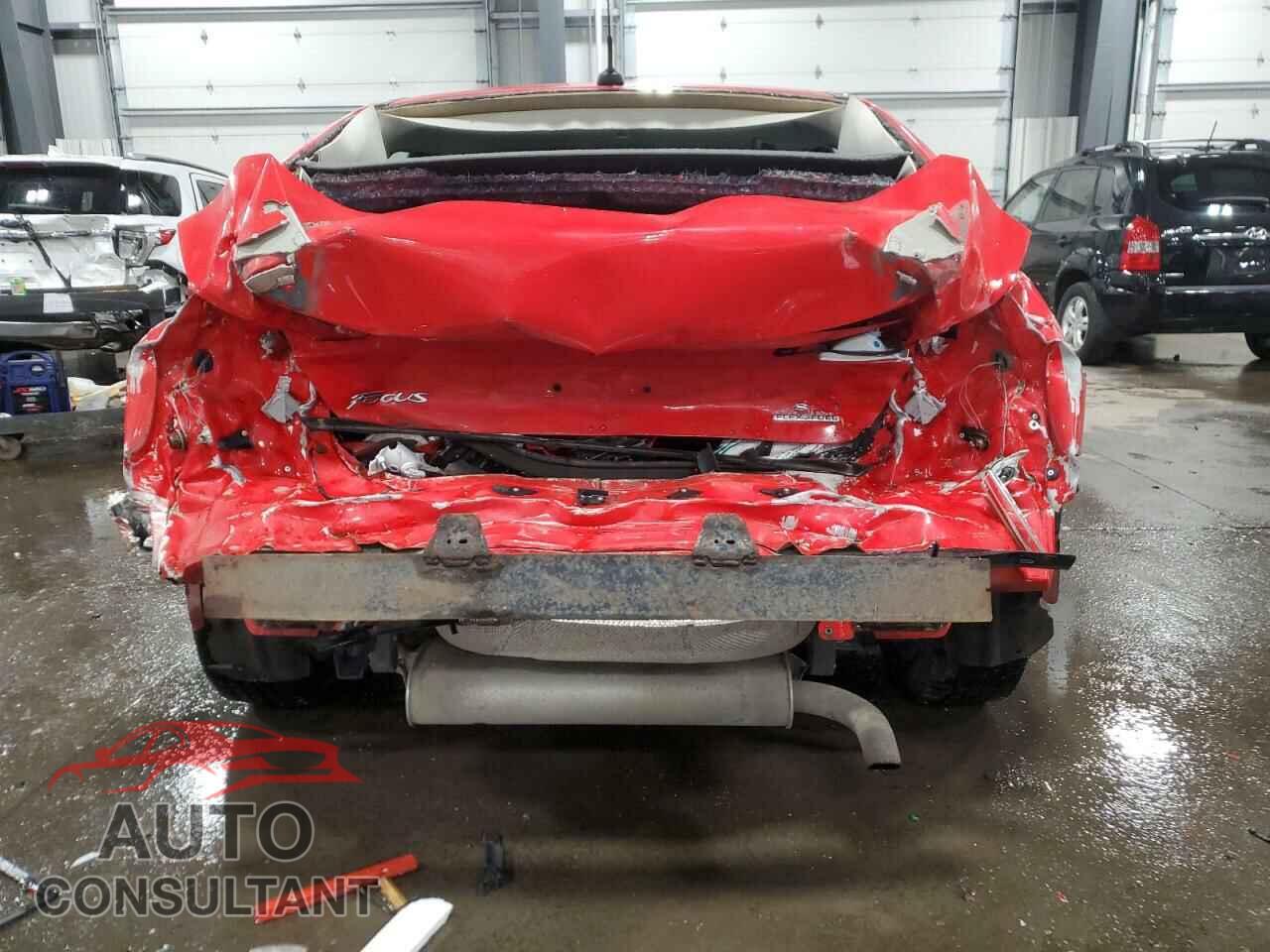 FORD FOCUS 2014 - 1FADP3F29EL317018